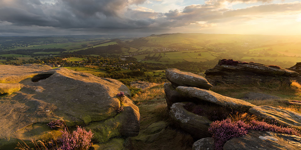 Curbar Edge Light